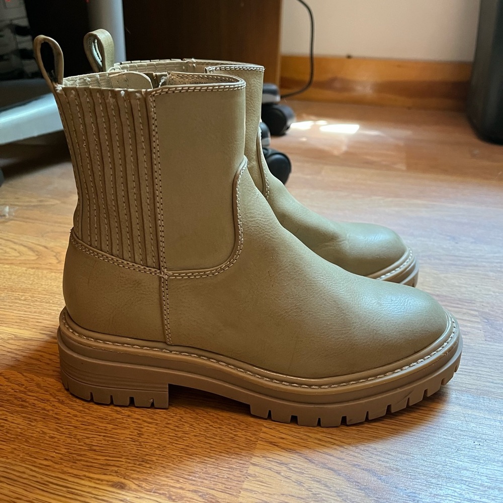 Cute winter boots